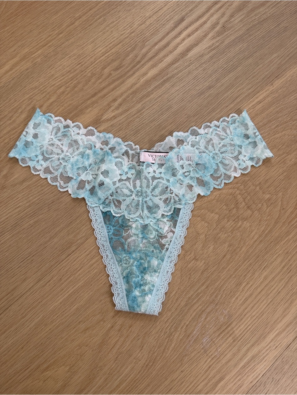 Victoria's Secret Lace Thong Panty S